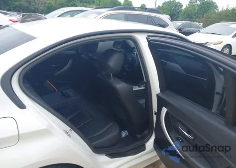 2012 BMW 328I из США, поврежденный, VIN WBA3A5G56CNP15801